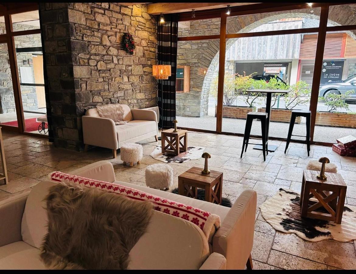 Appartements Avec Piscine Interieure Sauna Parking Etage 1 Au Centre Du Village Dans Residence Cami Real Saint-Lary-Soulan Eksteriør bilde