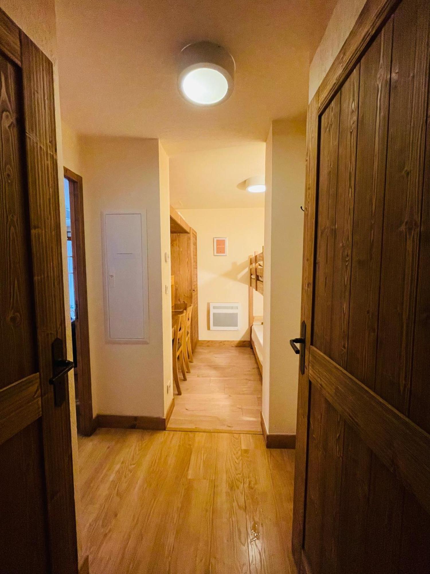 Appartements Avec Piscine Interieure Sauna Parking Etage 1 Au Centre Du Village Dans Residence Cami Real Saint-Lary-Soulan Eksteriør bilde